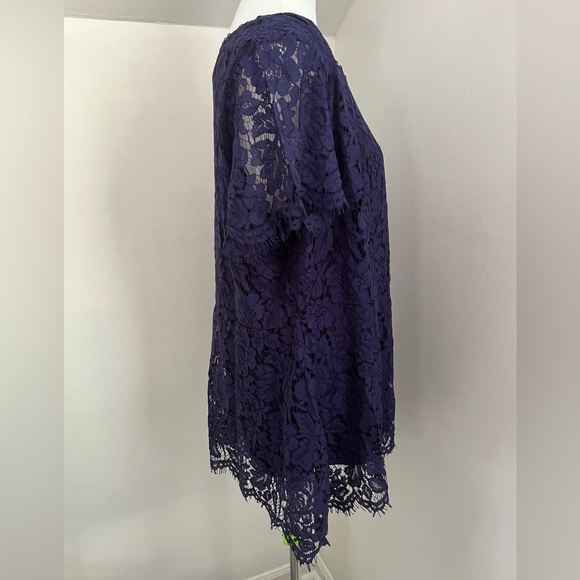 Isaac Mizrahi live lace blouse - Picture 3 of 8